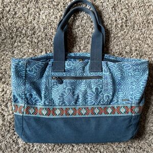 Prana Tote